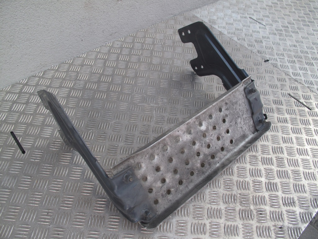 фото №7, Підніжка з крепленнями входу do кабіни scania r s