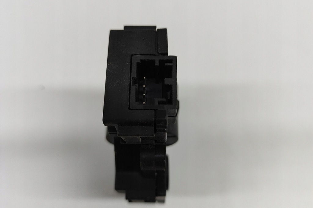 фото №6, Привід двигуна кришки обігріву салону bmw i3 i01 c2113930 електрика