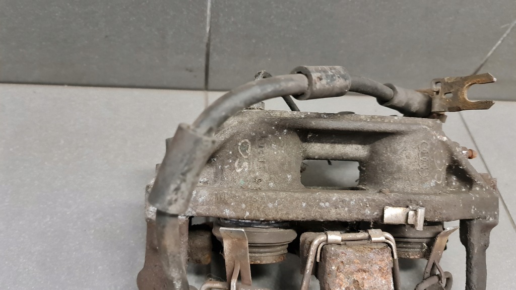 фото №5, Суппорт тормозной правый перед audi a8 d2