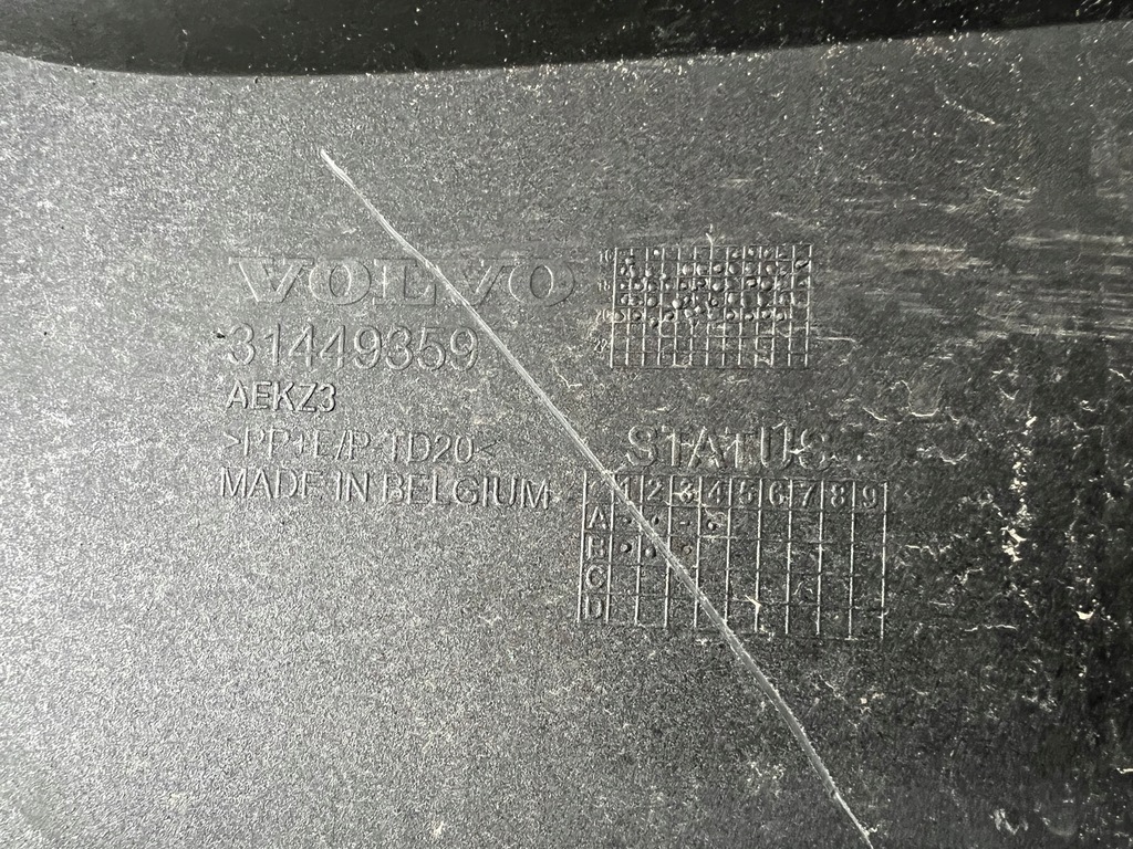 фото №10, Volvo xc40 бампер передний