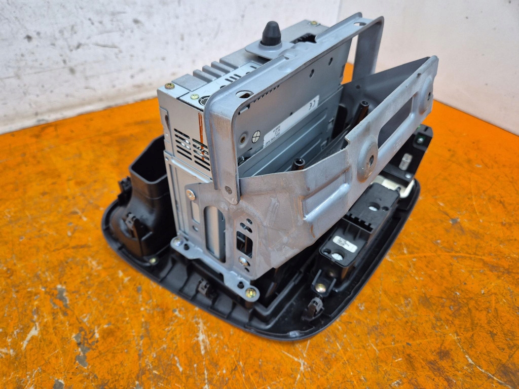 фото №10, Honda civic vii 03-05 lift панель klinatyzacji радіо програвач cd d16v1