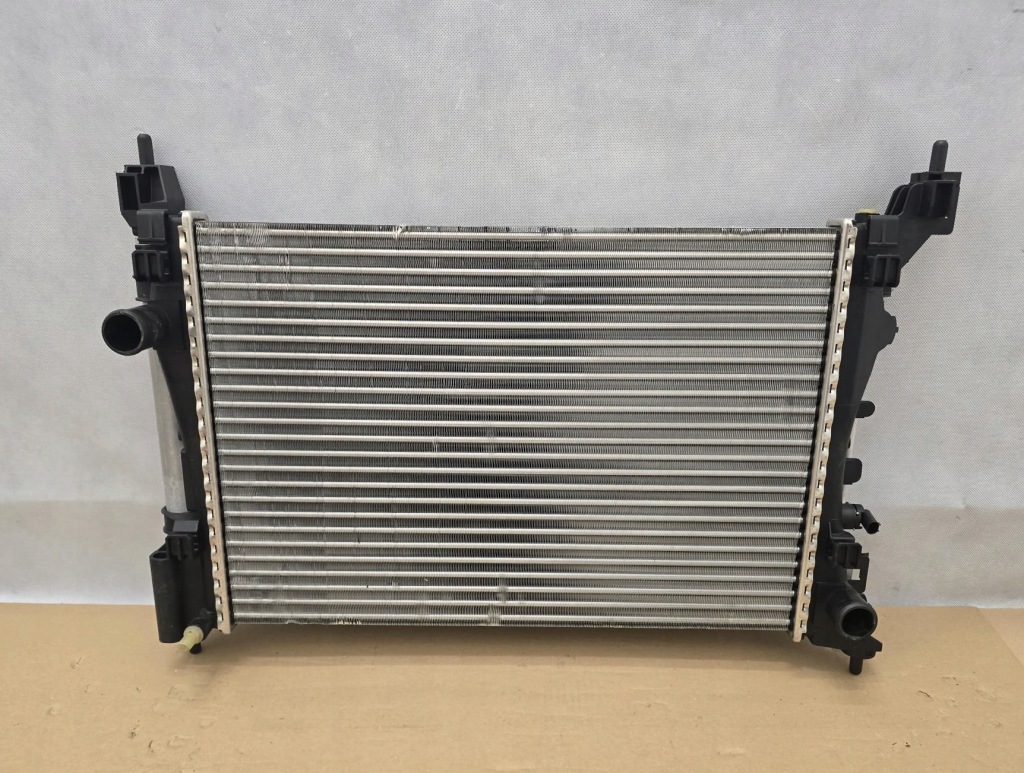 Купить Комплект радиатор opel adam 13-19 1300312 39035151