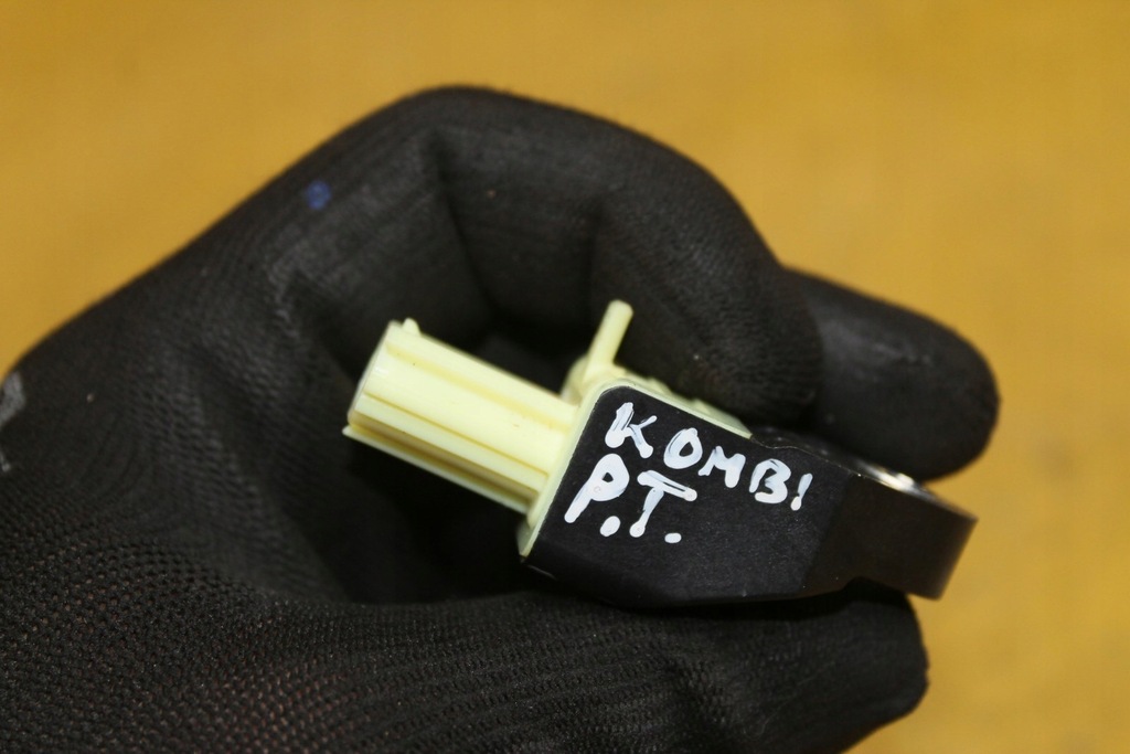 фото №6, Датчик удару правий задня 98237ag000 legacy iv