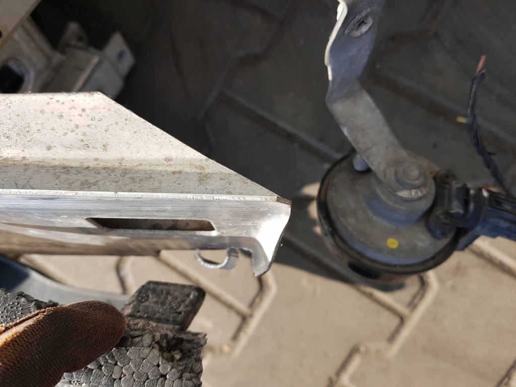 Bmw 1 f20 f21 11-14r 1.6 2.0 d ремінь передній радіатор вентилятор механічна коробка передач Київ