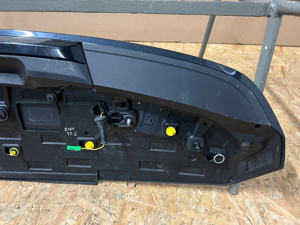 Volvo v60 ii 2 2018 - спойлер спойлер крышки багажника 31455436 с Разборки