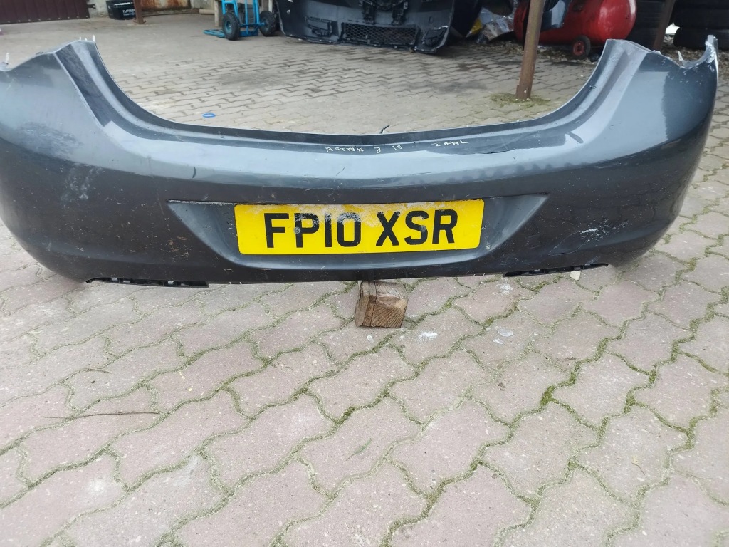 Купить Opel astra j 2011 бампер 13266587