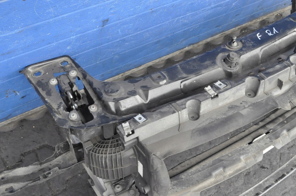 фото №4, Bmw f21 pas передний усилитель