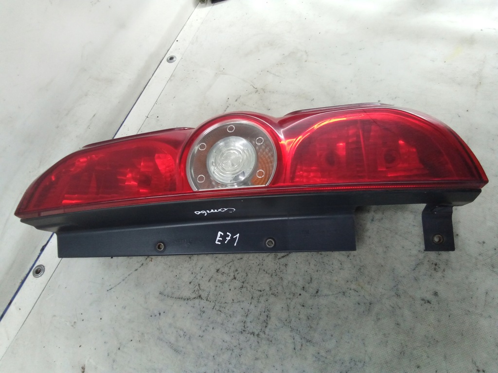 фото №2, E71 лампа правий задня combo d