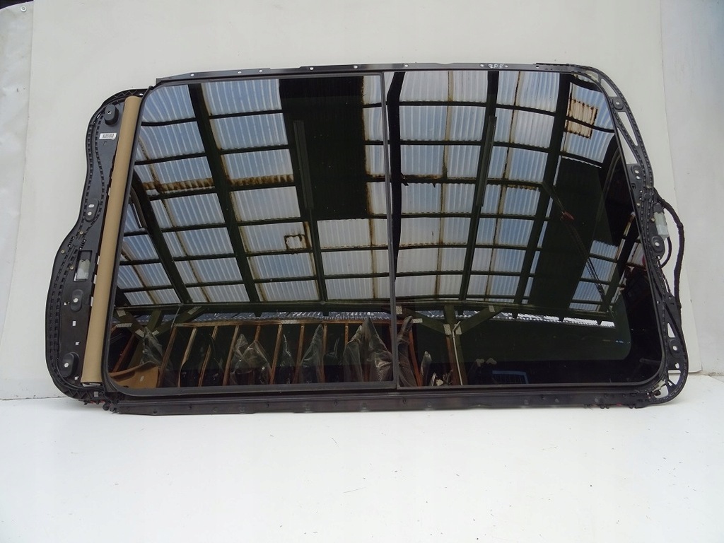 фото №1, Люк дах панорамний cayenne 7p5 10^