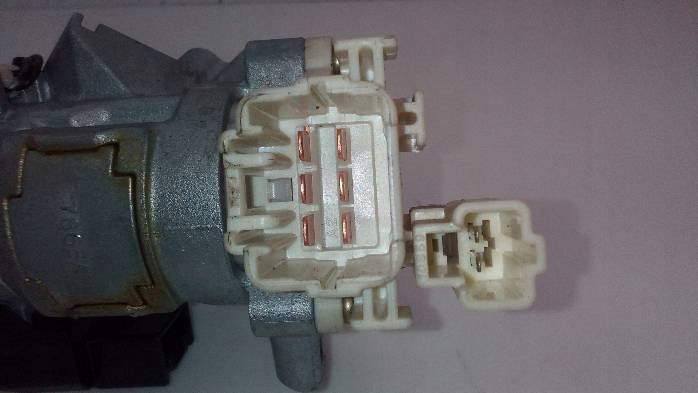 фото №5, Замок зажигания ключ toyota yaris verso 1,4 d4d