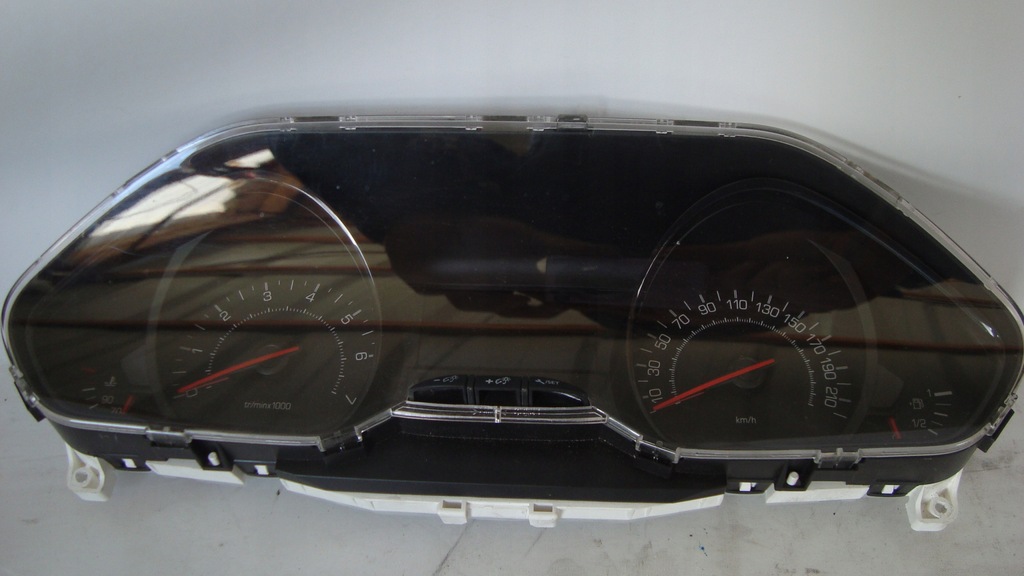 фото №1, Лічильник прилади peugeot 208 бензин