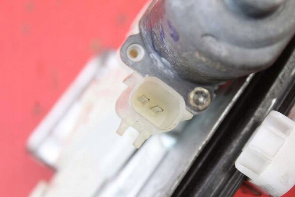 Підйомник скло правий задня 05074232aa-e dodge caliber 06-12 Недорого