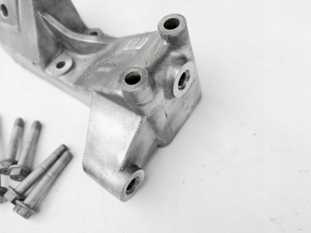 фото №4, Iveco daily 3,0hpi кронштейн двигателя 5801829174