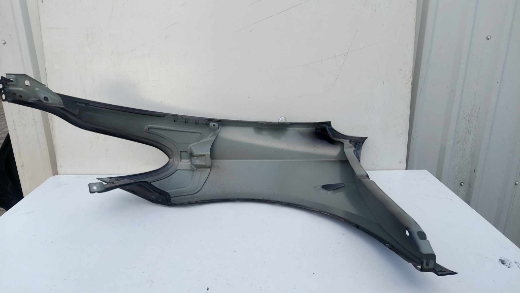 Tesla model y крыло  правый  перед передний 2339 в Украине