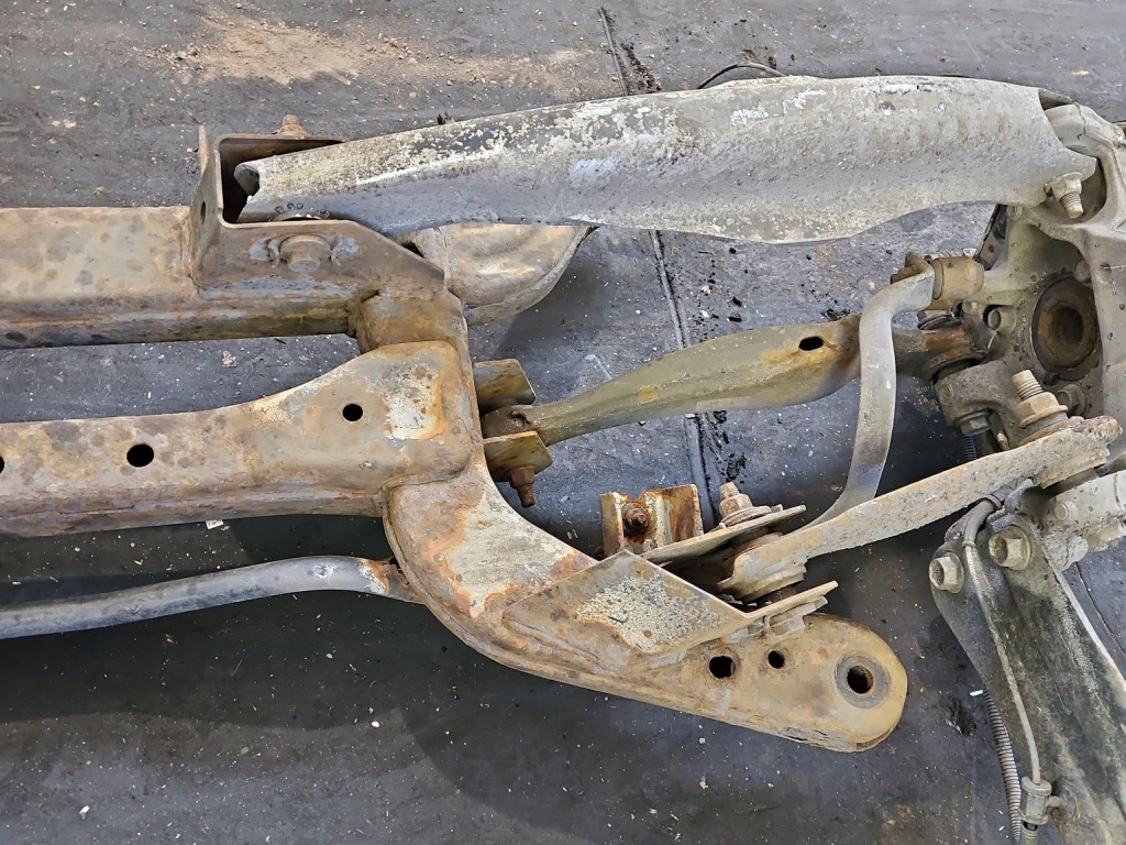 Задня балка oś задній opel insignia a 2.0 cdti 08-17 Оригінал