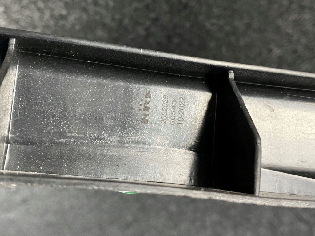 Iveco daily радиатор воды 8a4960006 в Украине