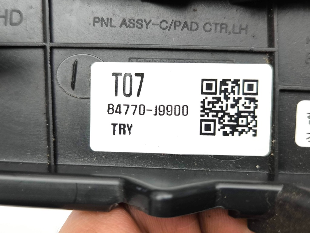 фото №10, Hyundai kona i 2020 правая сторона рамка панели приборной панели