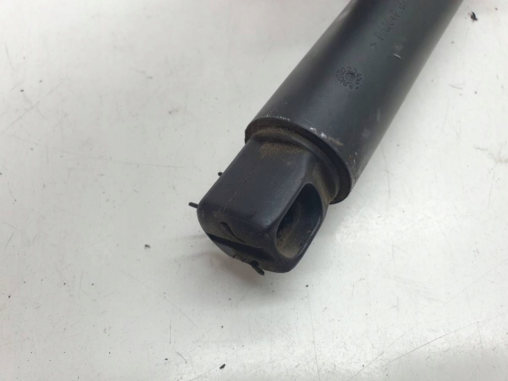 Купити Привід кришки задні багажника ліве правий mercedes w166 ml a1668901130