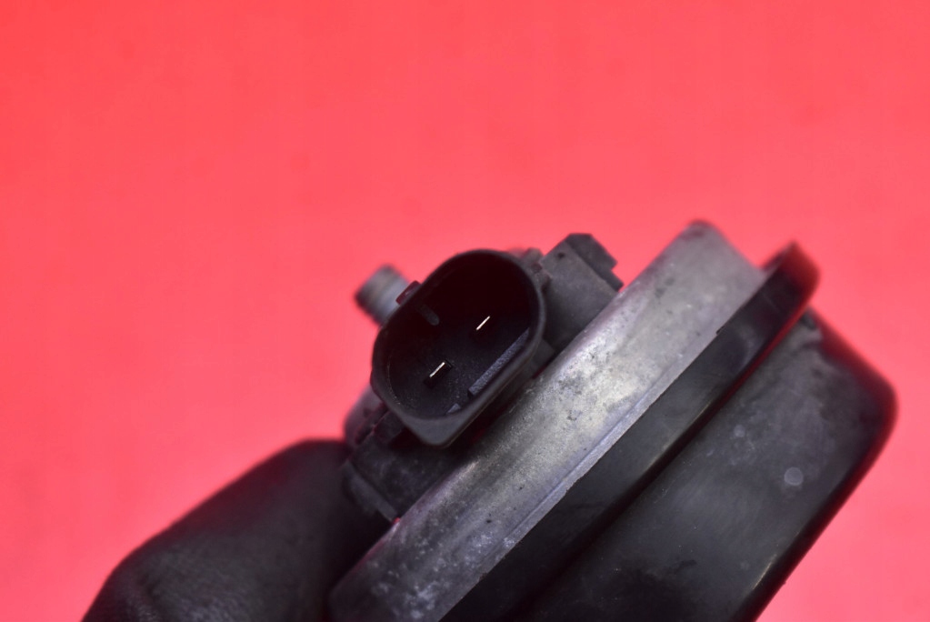 фото №7, Клаксон сигнал звуковой 001157 bmw f01 lift 12-15