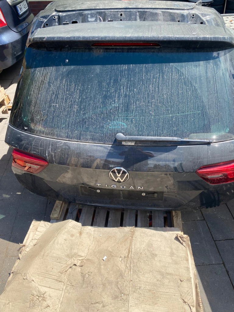 фото №1, Крышка багажника задняя лампы vw tiguan ii lift