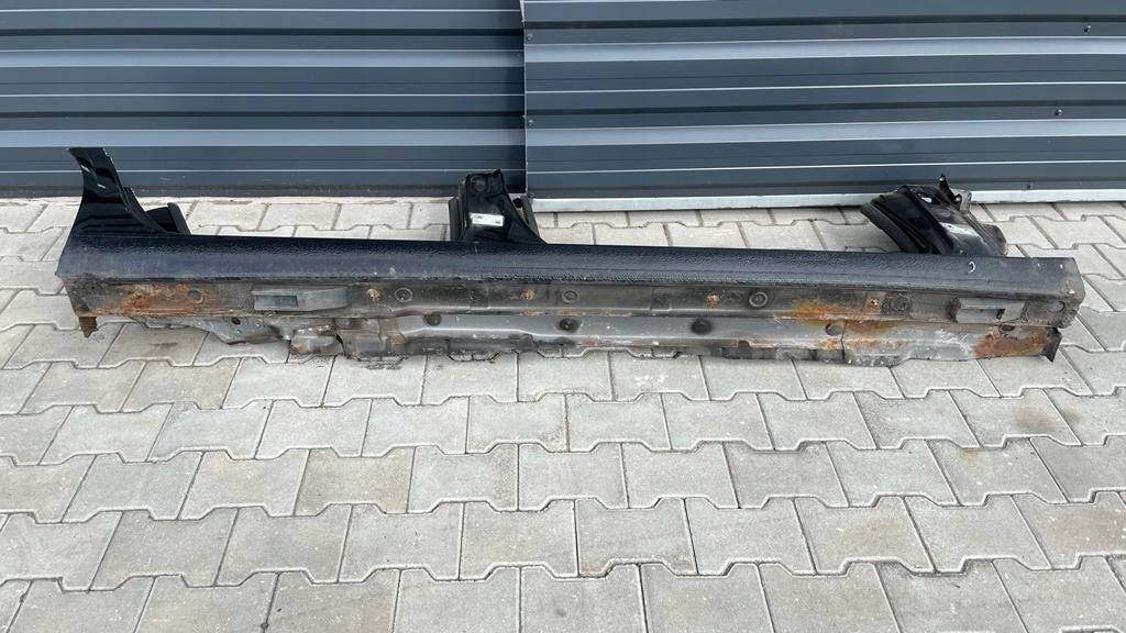 фото №5, Audi a6 c6 sedan порог bok блок двигателя левый четверть