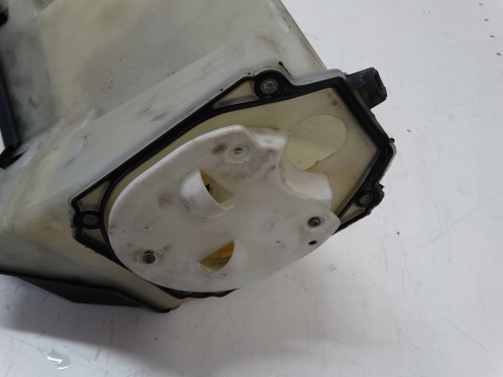 фото №6, Корпус коробка предохранителей bmw e46 kombi