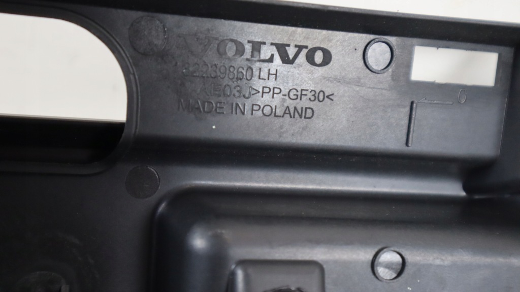 фото №5, Volvo v60 ii защита обшивка багажника левый 32239860