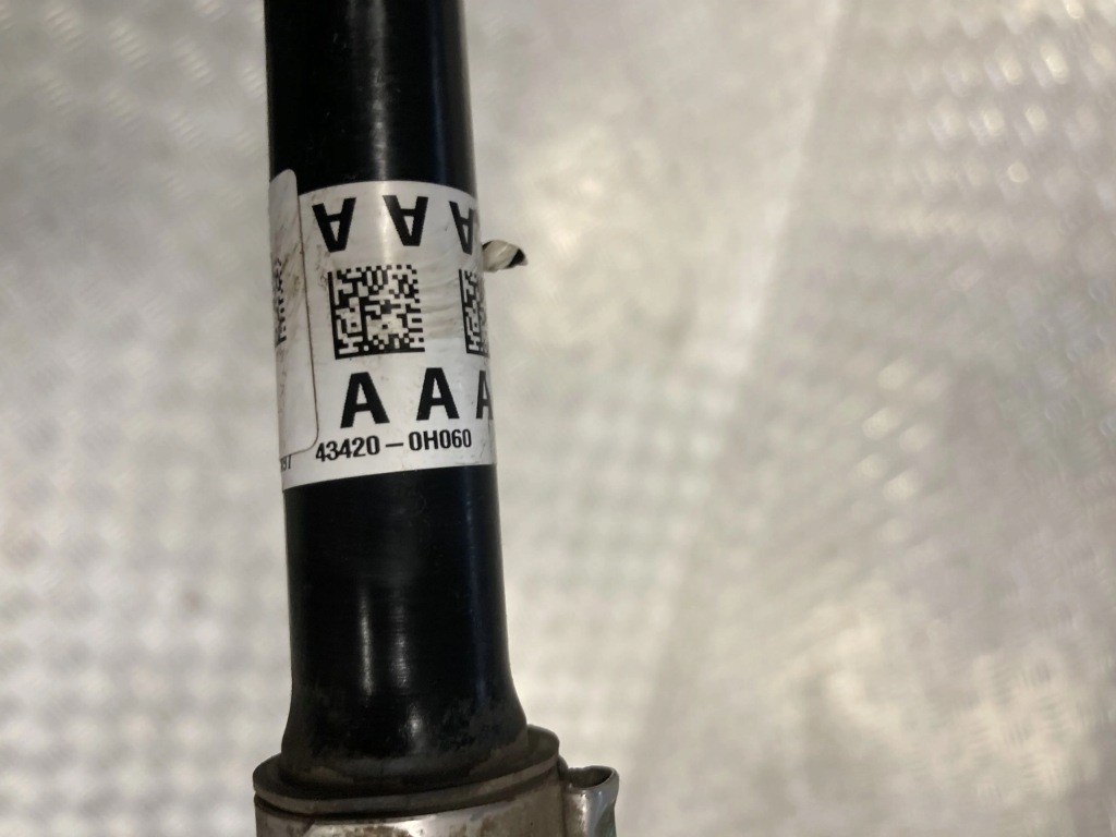 фото №2, Приводной вал левая toyota aygo x 22- 1.0