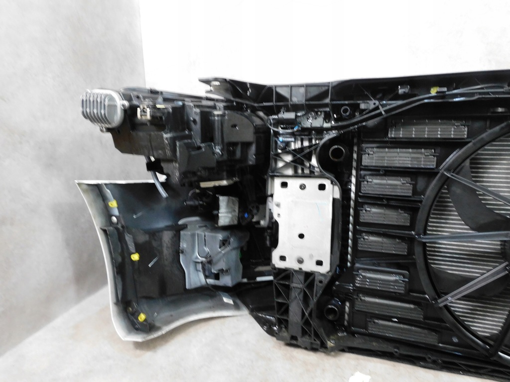 фото №15, Audi a4 b9 8w s line kompletny перед капот крылья бампер pas matrix ls9r