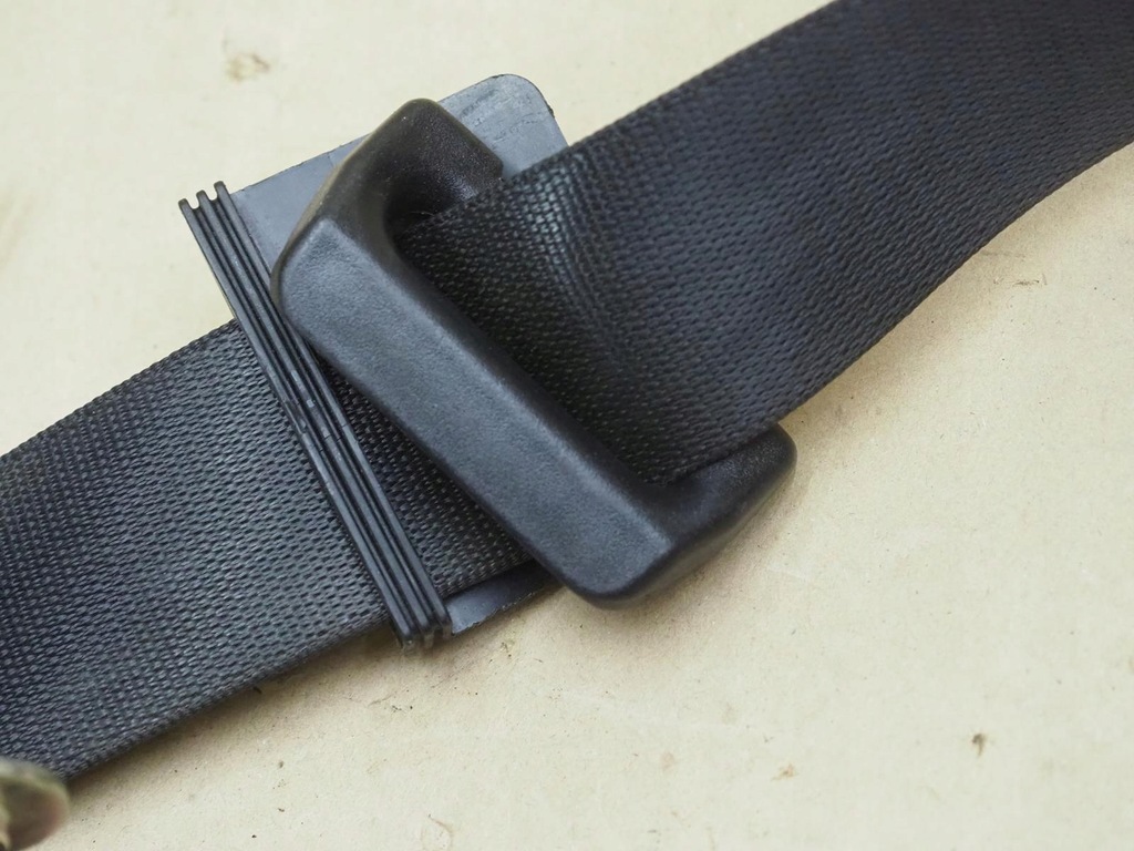 фото №9, Pas безопасности mercedes-benz оригинальный номер 2118601386