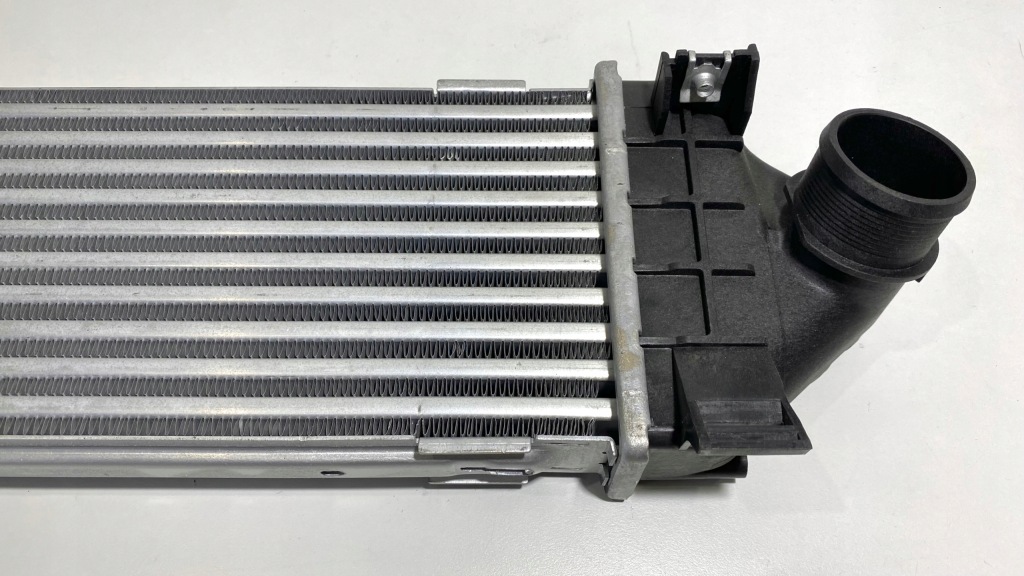 Nissens інтеркулер ford focus c-max 03- 2.0 tdci Доставка