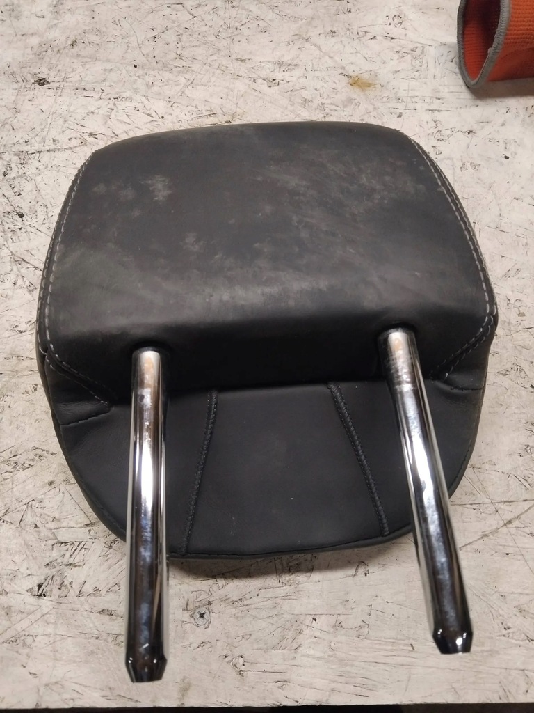 фото №1, Mercedes-benz c amg w205 2014 підголівники