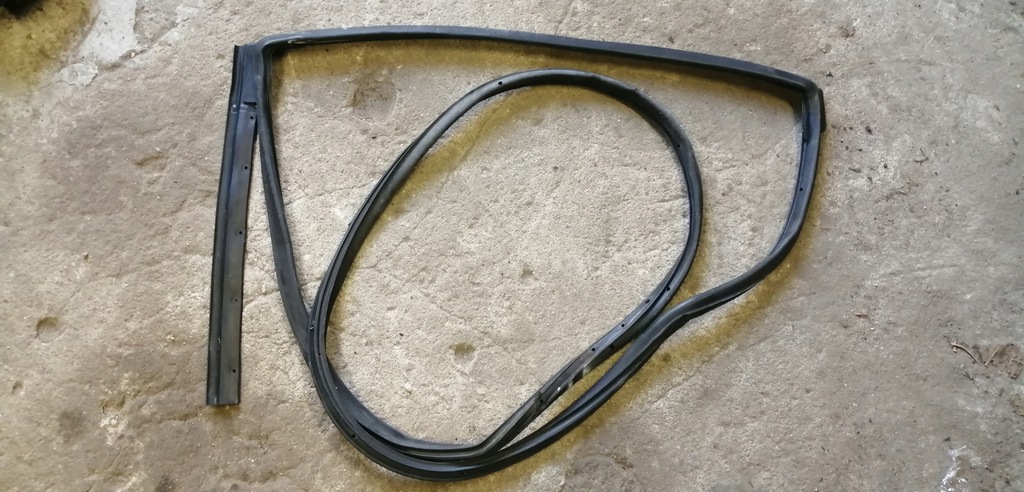 фото №1, Mazda 6 gh 08-12 kombi прокладка дверь правая задняя