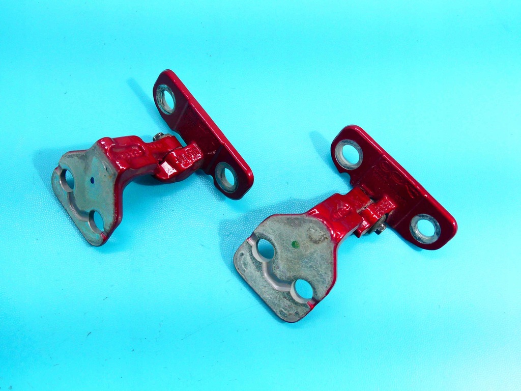 фото №1, Петля задняя дверь левых discovery sport l550