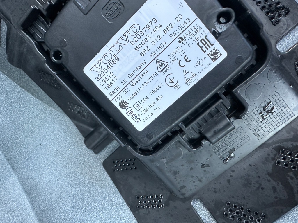 Купить Volvo v90 16-21 r-design бампер задний kompletny 4 x pdc радары blis