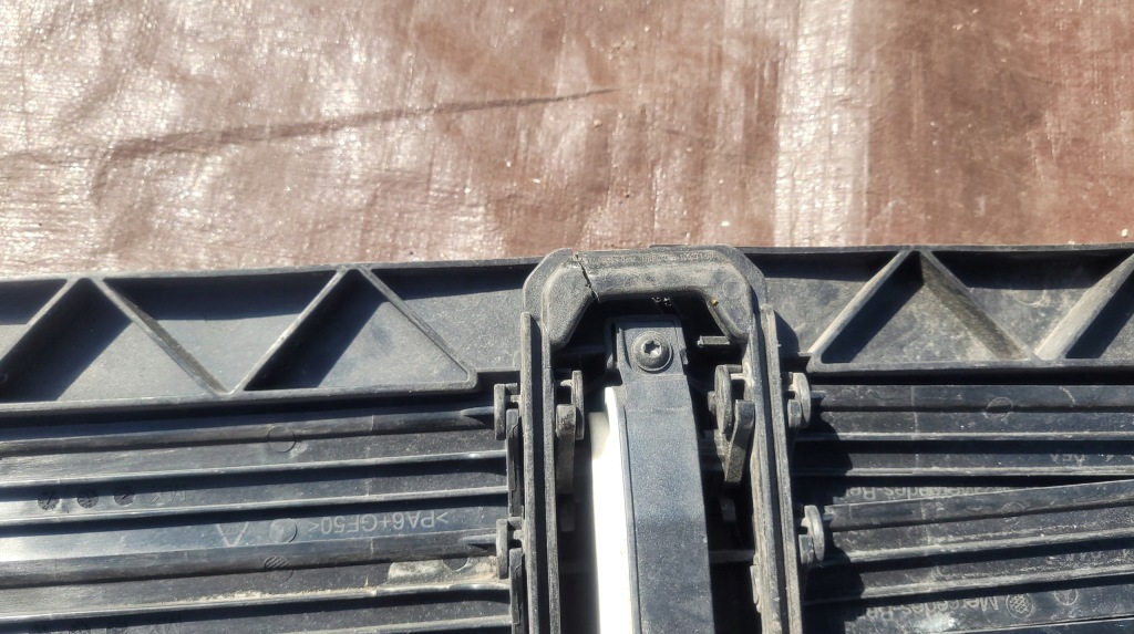 фото №8, Жалюзі впуск повітря повітропровід mercedes w247 a2478854600 // 3645