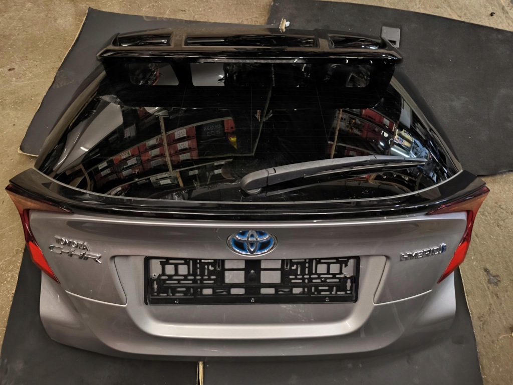 фото №1, Toyota chr i lift кришка багажника багажника комплектна лампи 2nk