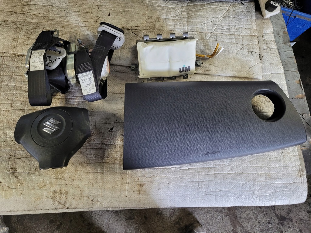 фото №1, Suzuki swift mk6 подушки безпеки ремені комплект eu