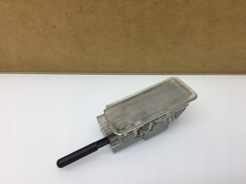 фото №1, Peugeot 508 i лампа освітлення бардачка