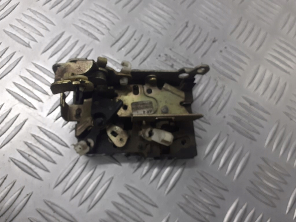 фото №1, Замок двері правий перед dacia logan 8200213908