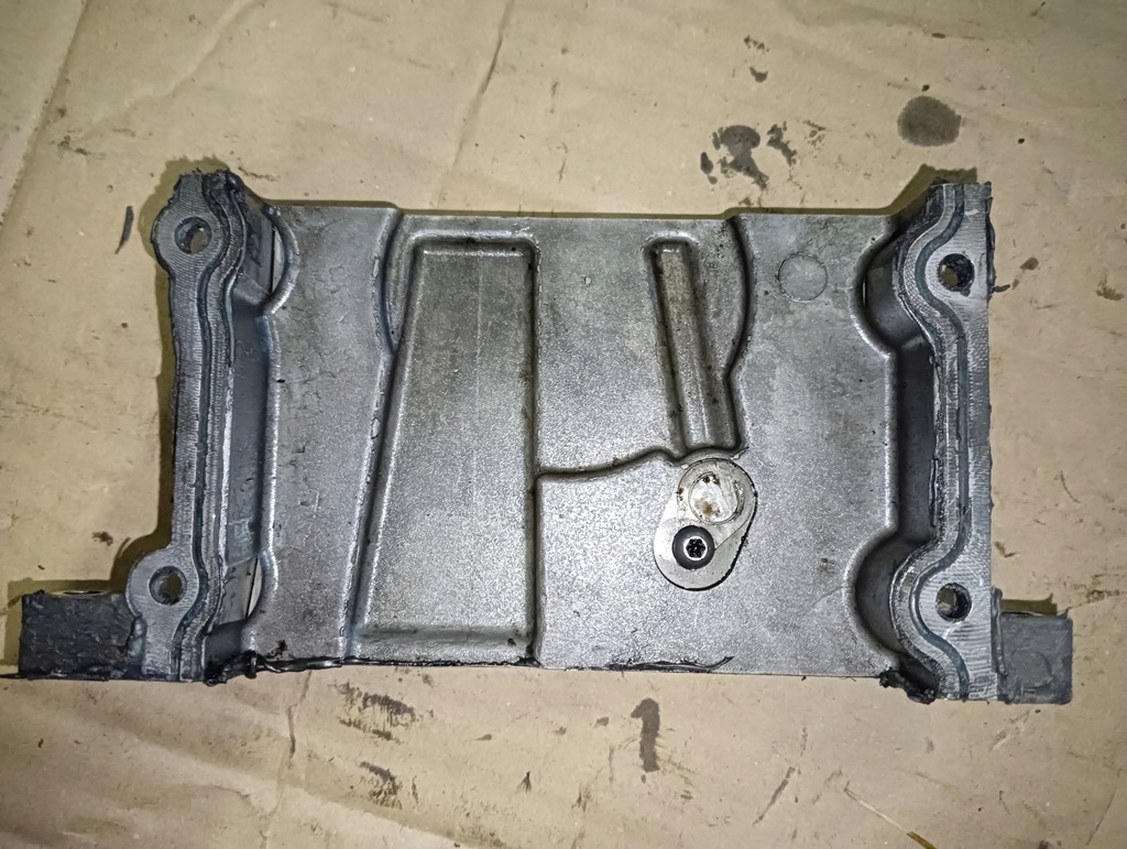 фото №3, Корпус захист розподільного валу audi 3.0 tdi | 059109122aa