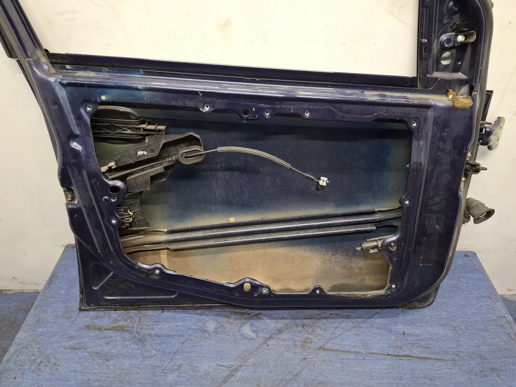 Ford fiesta mk5 дверь перед левая f2 Доставка