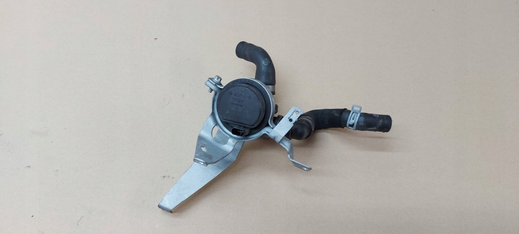 Купить Помпа воды mercedes-benz a w177