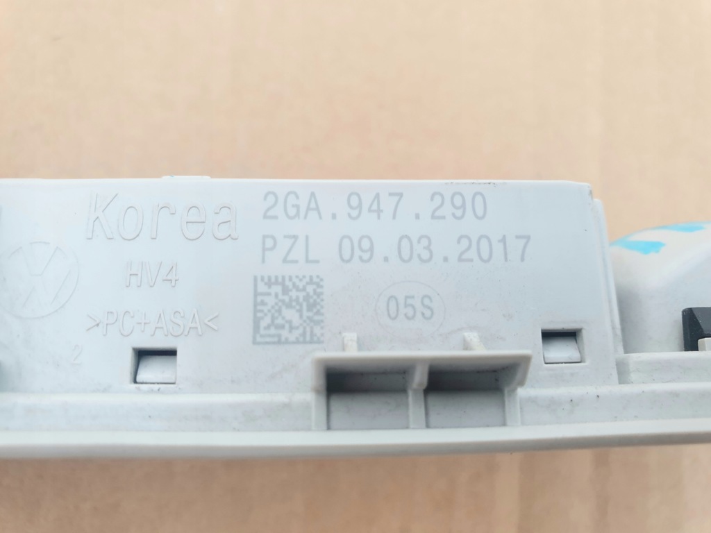 фото №4, Освещение кабины volkswagen оригинальный номер 2ga947290