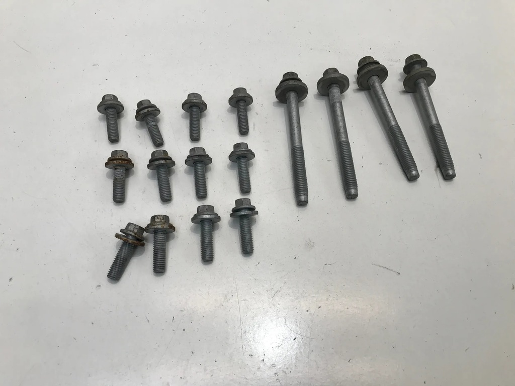 фото №1, Volvo xc40 2.0t болти підвіска задня