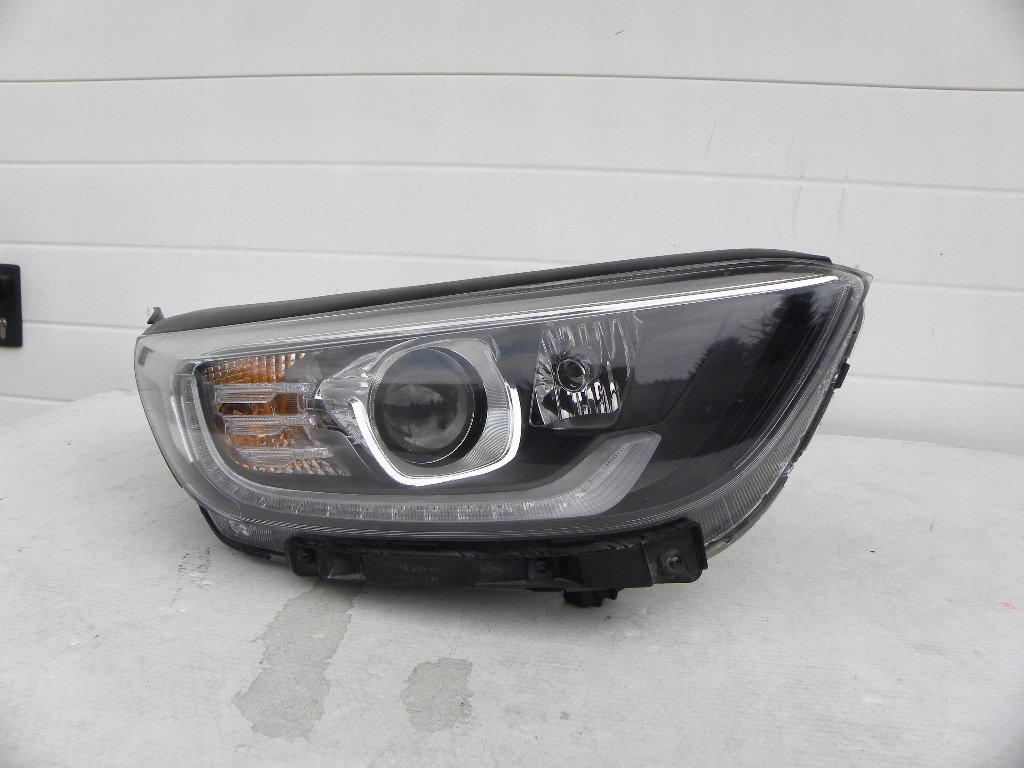 фото №1, Kia stonic лампа передня права сторона 17-2022 rok