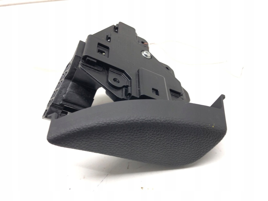 фото №1, Ручка бардачка пасажира kia cee'd 12-18 lk005e