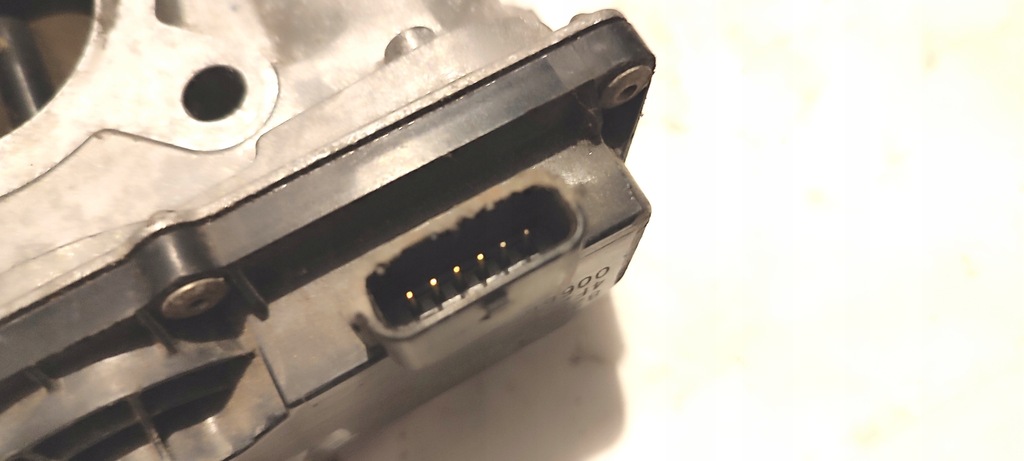 фото №4, Дроссельная заслонка renault clio iii modus sandero ii logan ii 1.2 16v 8200285017b