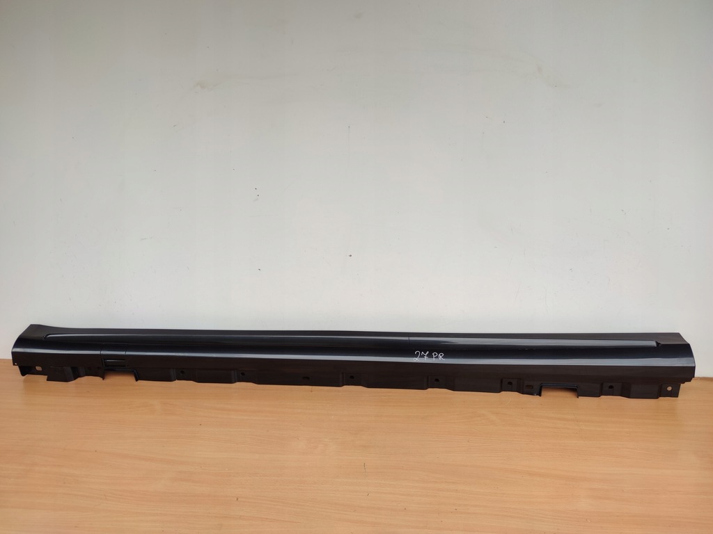 фото №1, Левая молдинг порог s-klasa w222 amg набор long