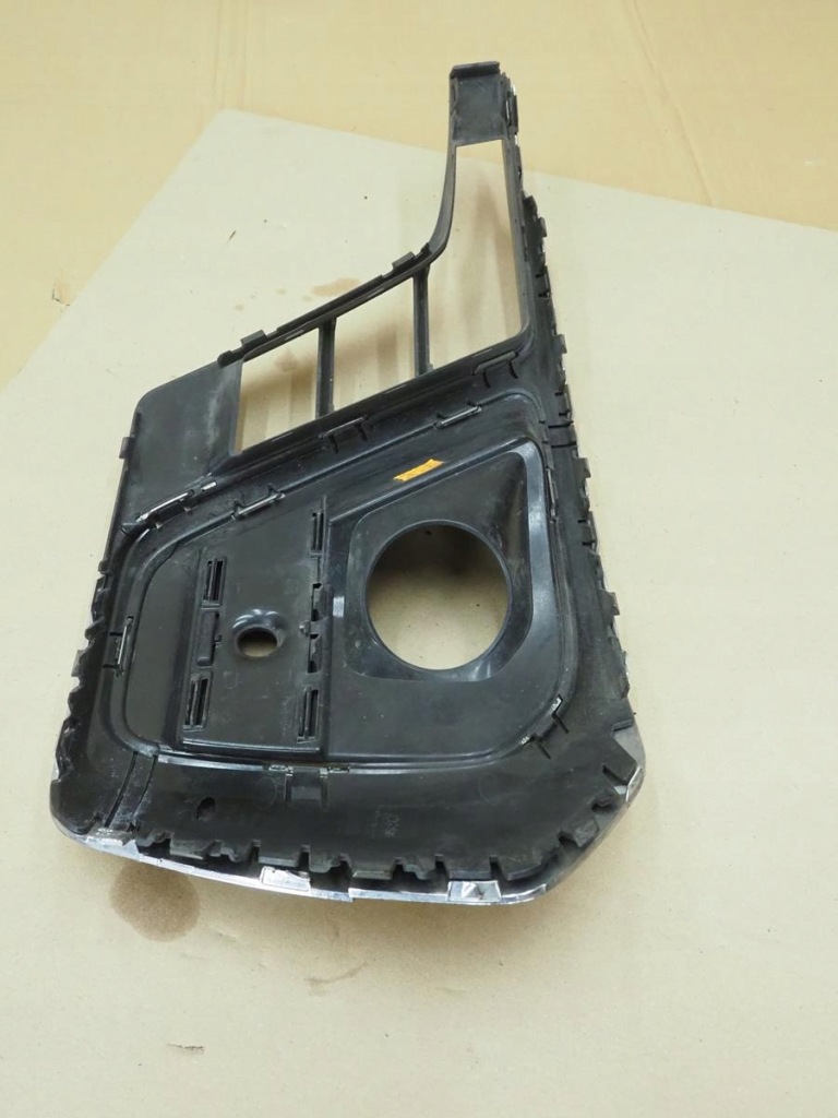 фото №13, Audi a8 d5 lift решётка бампера левая 4n0807681